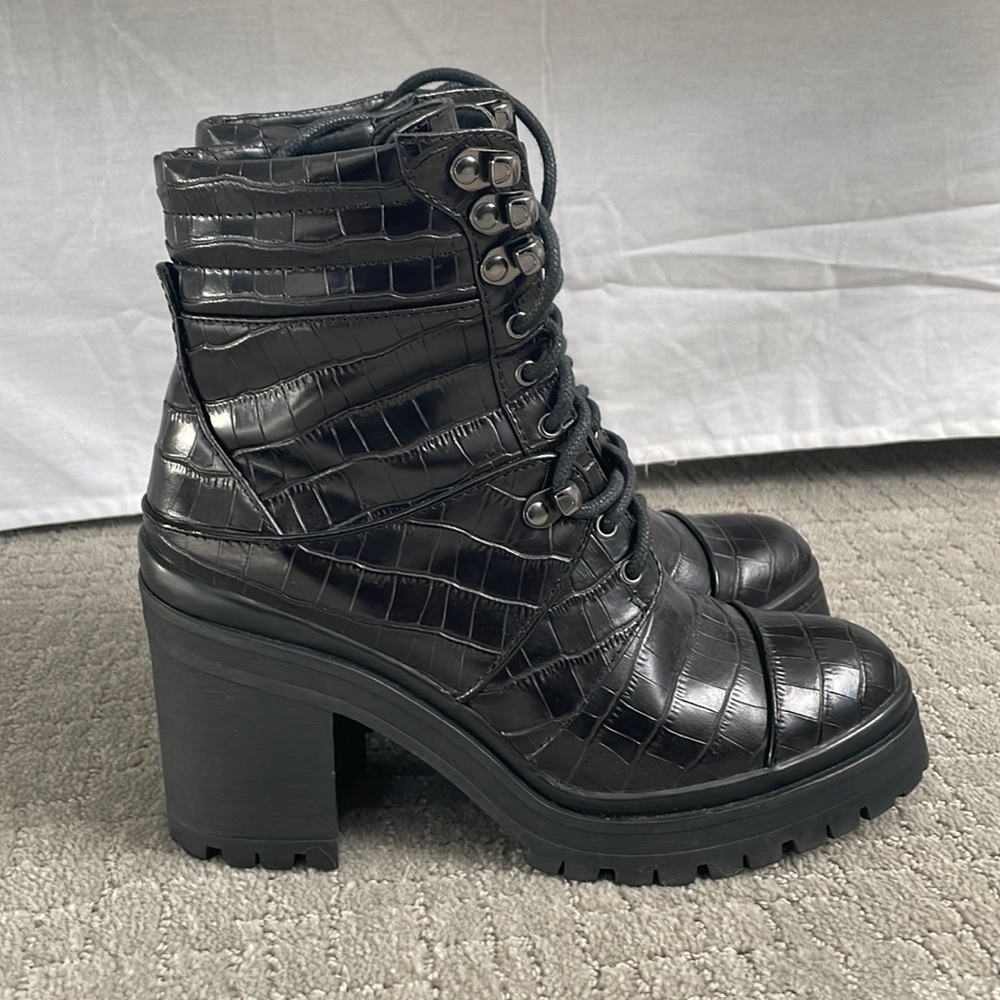 Alice and Olivia Marren bootie Moto boot size 8 worn 1x